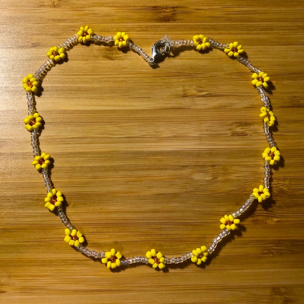 Daisy Beaded Choker